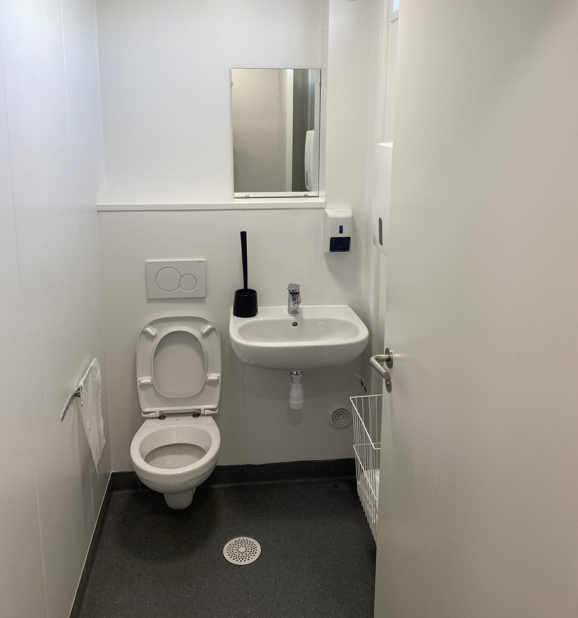 MIDL_24-913_Møllehøjskolen Bruunshåb_ MM12_toilet